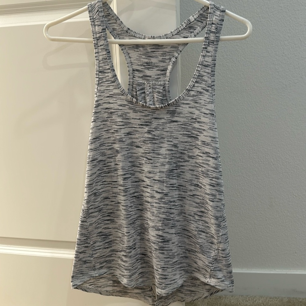 LULULEMON Open Back Tank Top Size 2 Womens Gray Racerback Tie Slit